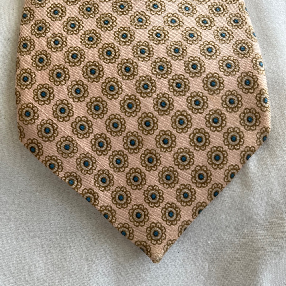 Classic Tan and Blue Geometric Tie